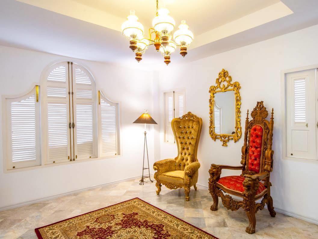 Dharasom' S Colonial House Hotel Bangkok Kültér fotó